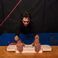 Υ&Υ Verticalboard First